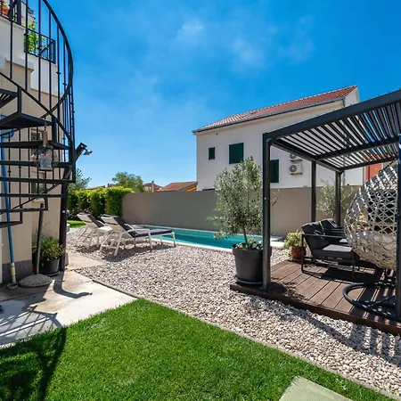 Castella Aurea * Kaštela