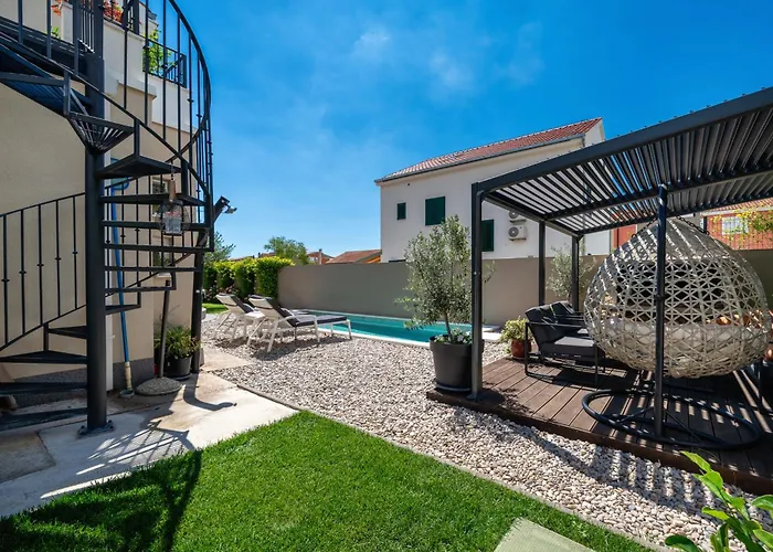 Castella Aurea * Kaštela