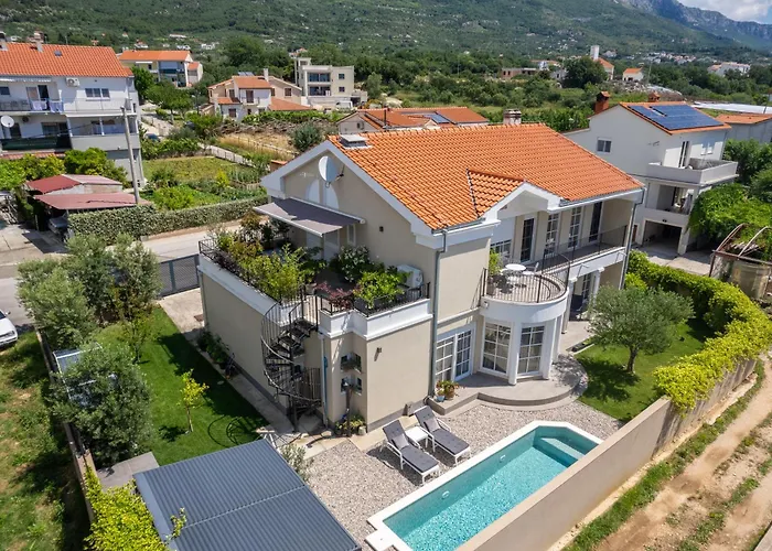 Castella Aurea * Kaštela